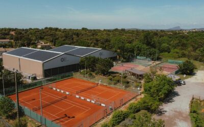 Réalisation d’une façade textile grand format pour les terrains de PADEL du Tennis Club Restinclières Beaulieu